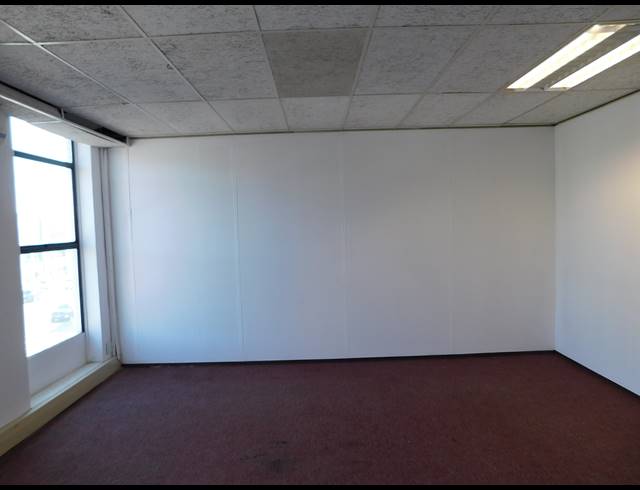 91M² OFFICE TO LET IN CRAIGHALL